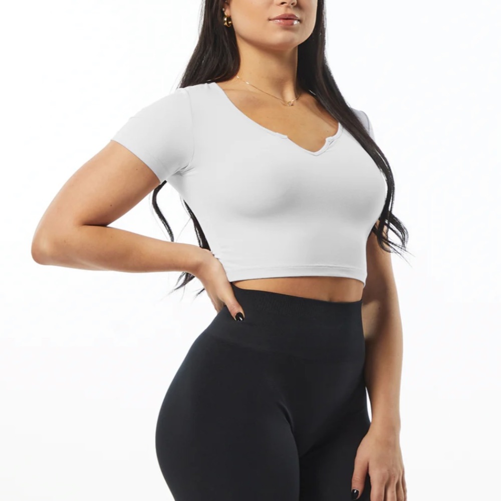 Alphalete Ultrasoft Pinnacle Tee